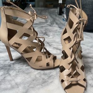 Nude Neiman Marcus cutout sandal 31/2 back zipper leather